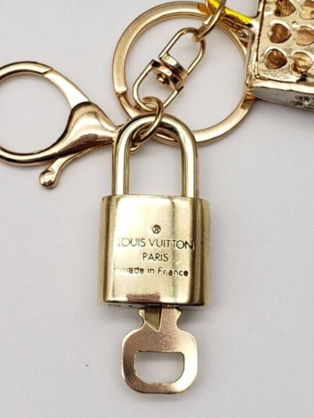 Authentic Louis Vuitton Gold Lock 🔒 Keychain Bag Charm LV - Picture 6 of 8